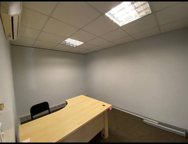 433M² OFFICE FOR SALE IN WOODSTOCK